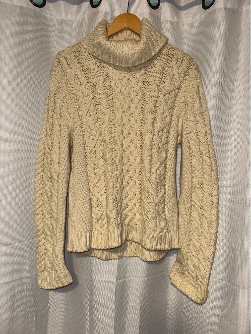 Peregrine Chunky 100% Wool England Turtleneck Sweater M